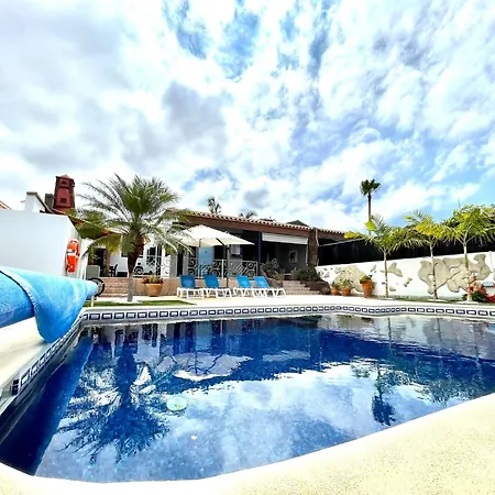 Villa With Bbq, Private Heated Pool In Tenerife South Costa Adeje (Tenerife)