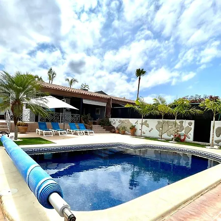 Villa With Bbq, Private Heated Pool In Tenerife South Costa Adeje (Tenerife)