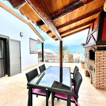 With Bbq, Private Heated Pool In Tenerife South Villa *