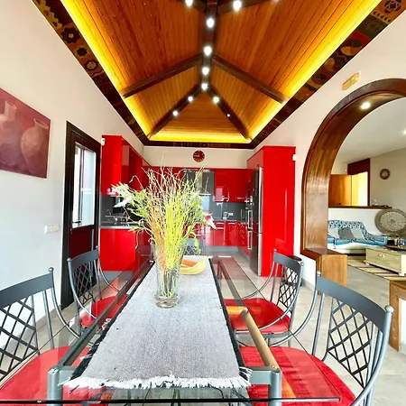 With Bbq, Private Heated Pool In Tenerife South *