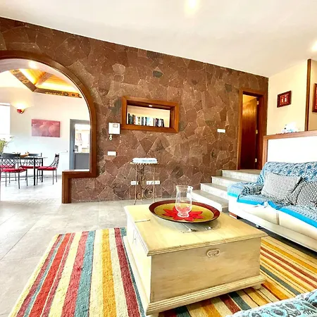 Villa With Bbq, Private Heated Pool In Tenerife South *