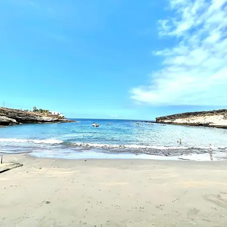 With Bbq, Private Heated Pool In Tenerife South Villa *