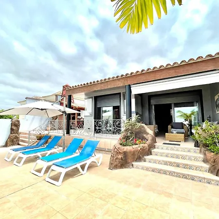 With Bbq, Private Heated Pool In Tenerife South * Costa Adeje (Tenerife)