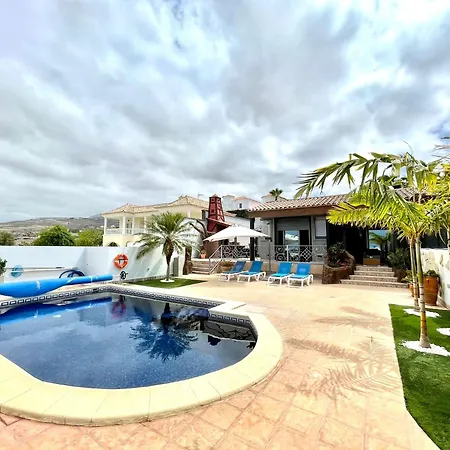 With Bbq, Private Heated Pool In Tenerife South Villa *