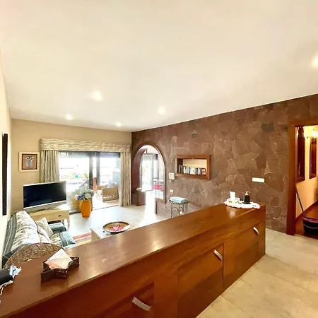 With Bbq, Private Heated Pool In Tenerife South Villa