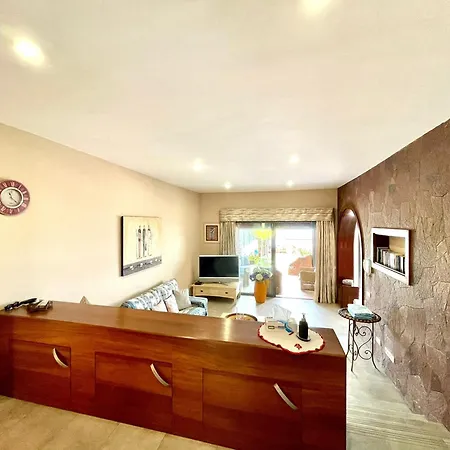 With Bbq, Private Heated Pool In Tenerife South